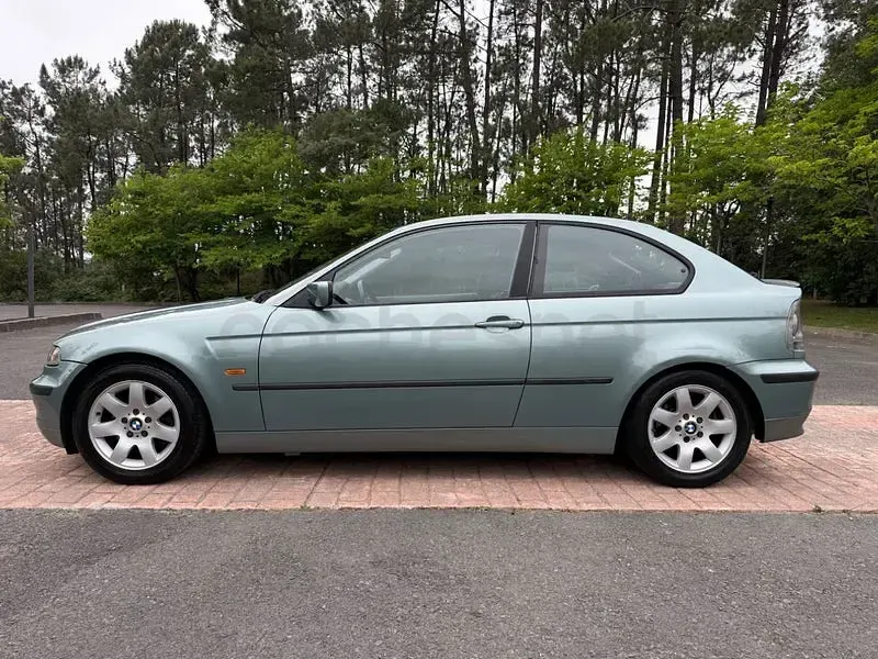 Usado BMW 320 150 CV (110 kW) 2002 Azul Berlina