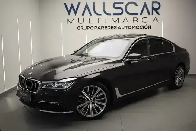 Usado BMW 730 265 CV (194 kW) 2018 Blanco Berlina