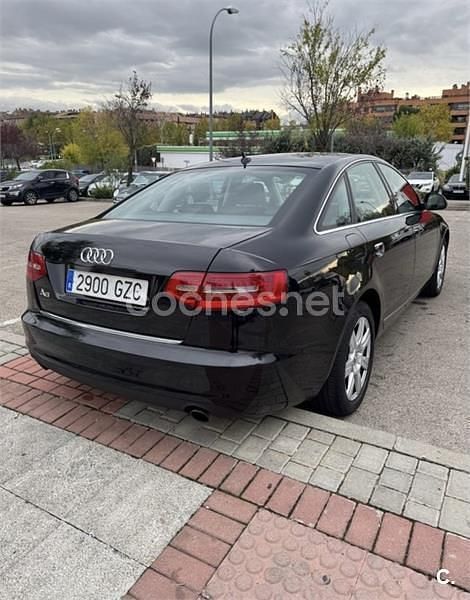 Usado Audi A6 220 CV (161 kW) 2010 Negro Berlina