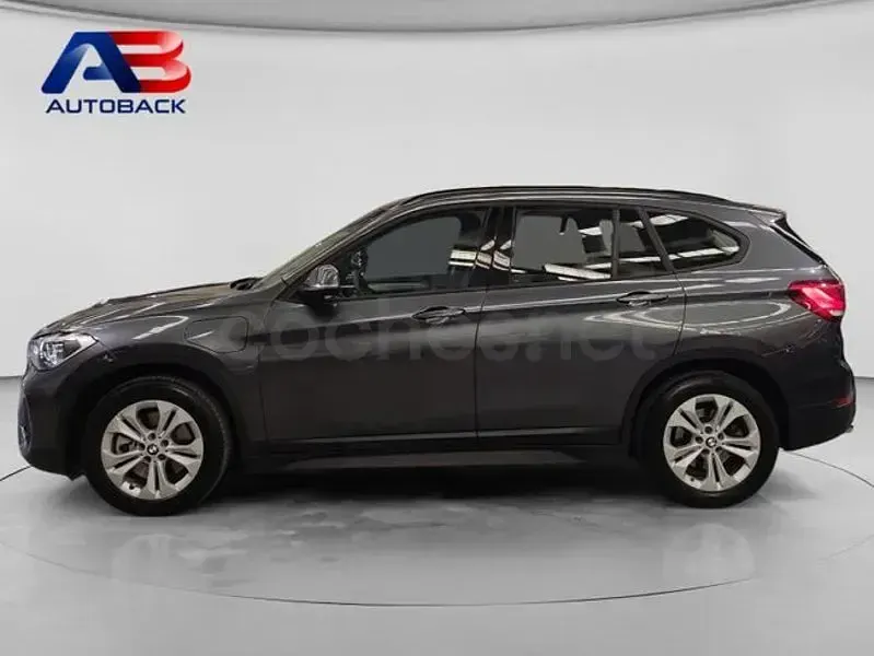 Usado BMW X1 220 CV (161 kW) 2021 Gris / plata SUV