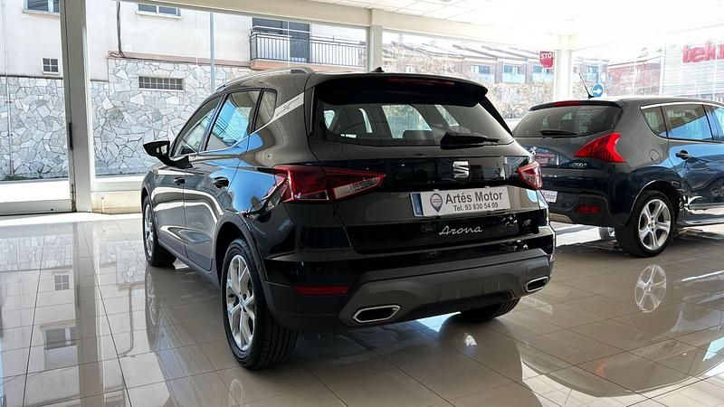 Usado Seat Arona Xperience 116 CV (85 kW) 2024 Negro SUV