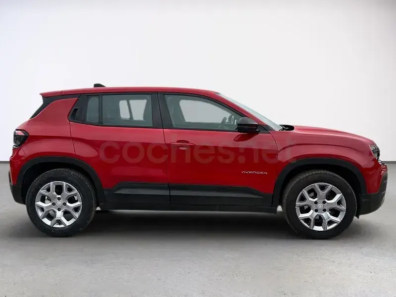 Usado Jeep Avenger 101 CV (74 kW) 2023 Rojo SUV