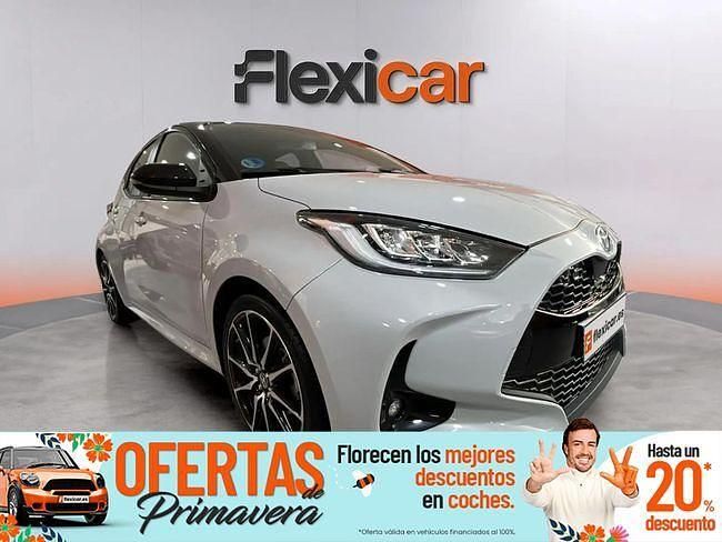 Usado Toyota Yaris Hybrid Sport 116 CV (85 kW) 2023 Gris