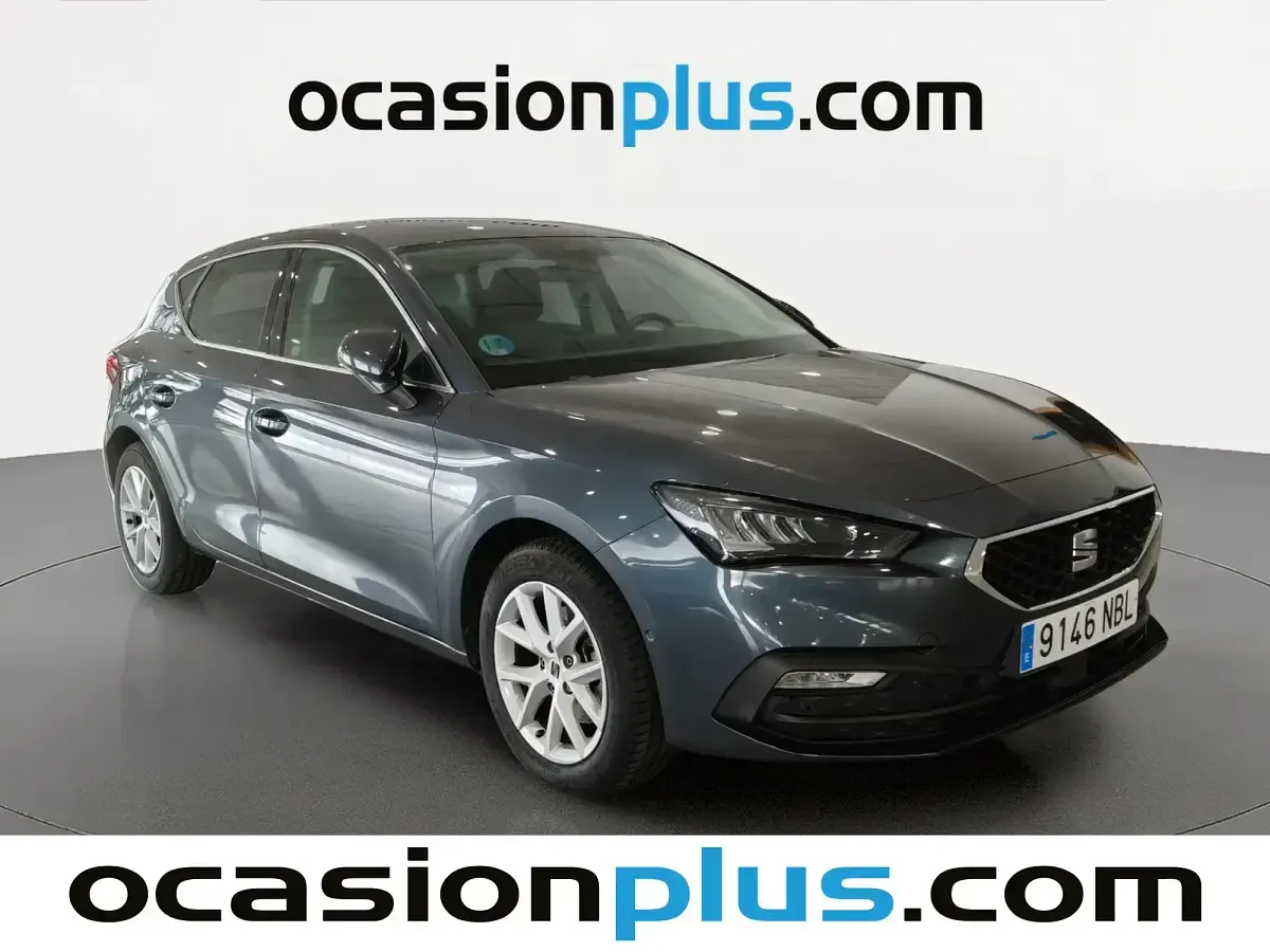 Usado Seat Leon Style 116 CV (85 kW) 2025 Gris