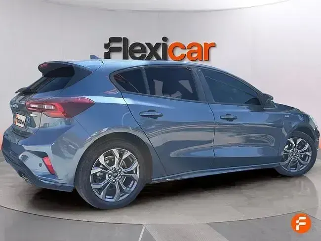 Usado Ford Focus ST-Line 125 CV (91 kW) 2023 Azul Berlina