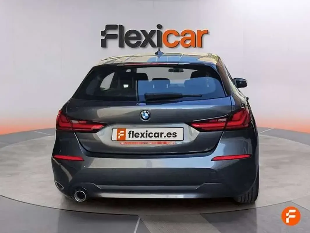 Usado BMW 118 140 CV (102 kW) 2019 Gris Utilitario