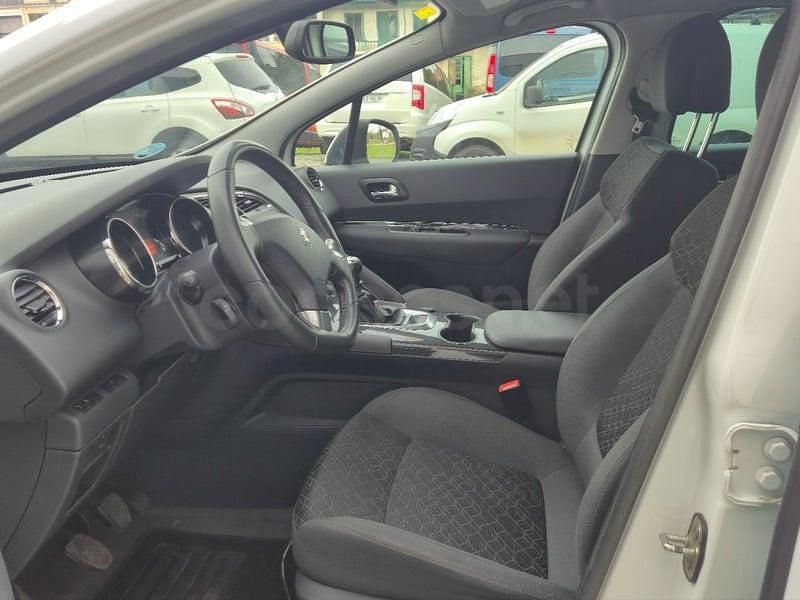 Usado Peugeot 3008 Style 115 CV (84 kW) 2014 Blanco Familiar