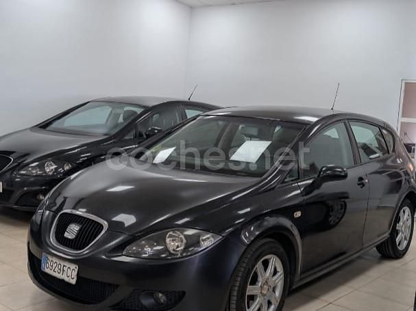 Negro Usado 2006 Seat Leon Stylance Berlina | 4990 € (Precio justo) - Imagen 1/4