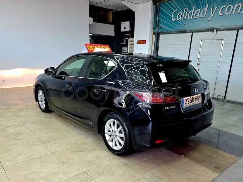 Usado Lexus CT200h 136 CV (100 kW) 2013 Azul Berlina