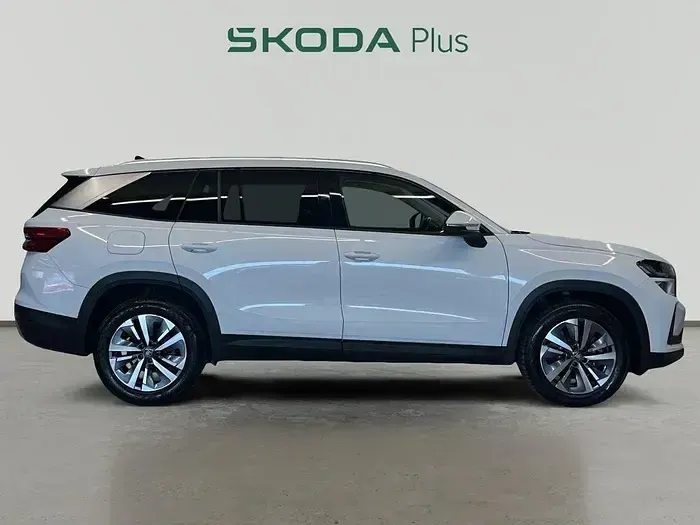 Usado Skoda Kodiaq Selection 150 CV (110 kW) 2025 Blanco SUV