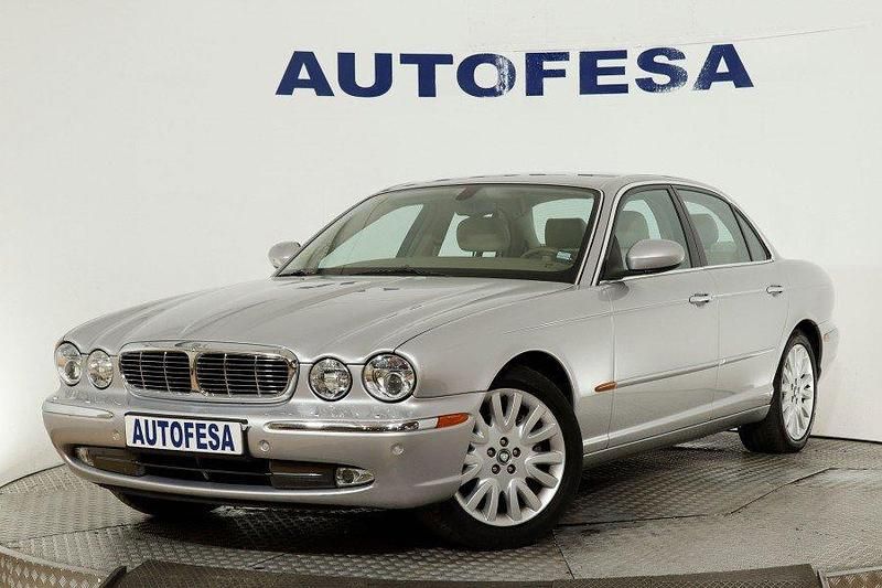 Plateado Usado 2003 Jaguar XJ Berlina | 12.950 € - Imagen 1/4