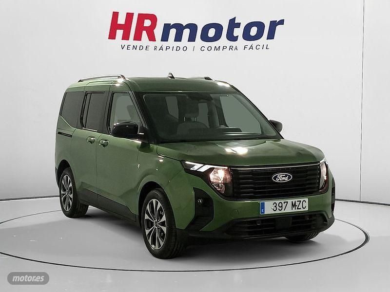 Verde Usado 2025 Ford Tourneo Titanium Van | 24.290 € (Caro) - Imagen 1/4