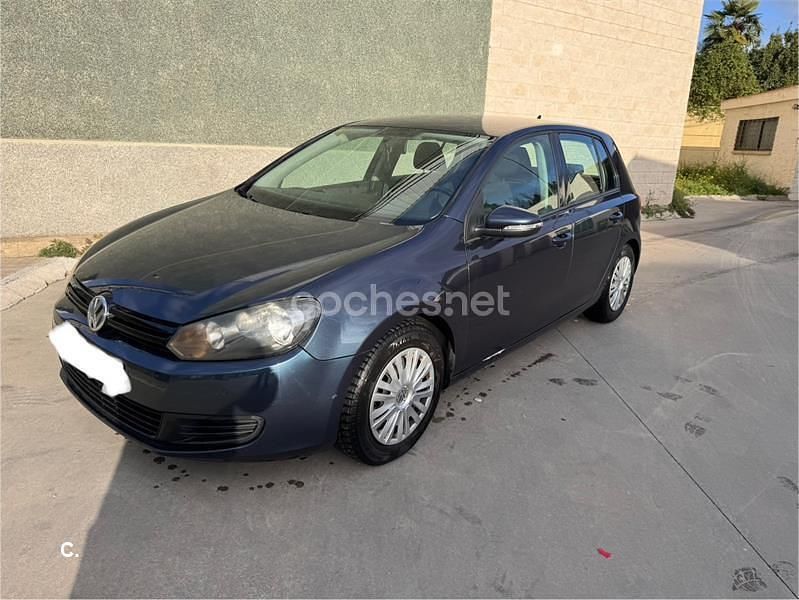 Azul Usado 2010 VW Golf VI Berlina | 6200 € (Precio justo) - Imagen 1/4