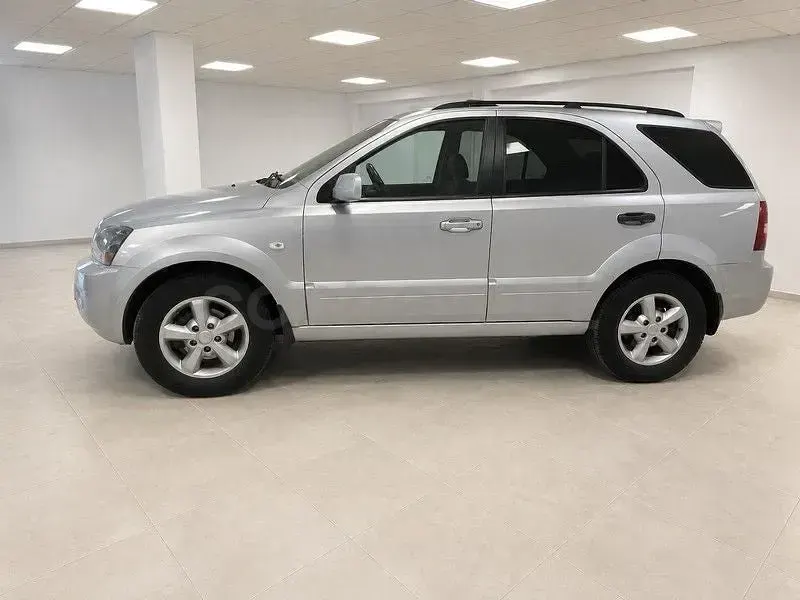 Usado Kia Sorento 170 CV (125 kW) 2007 Gris / plata SUV