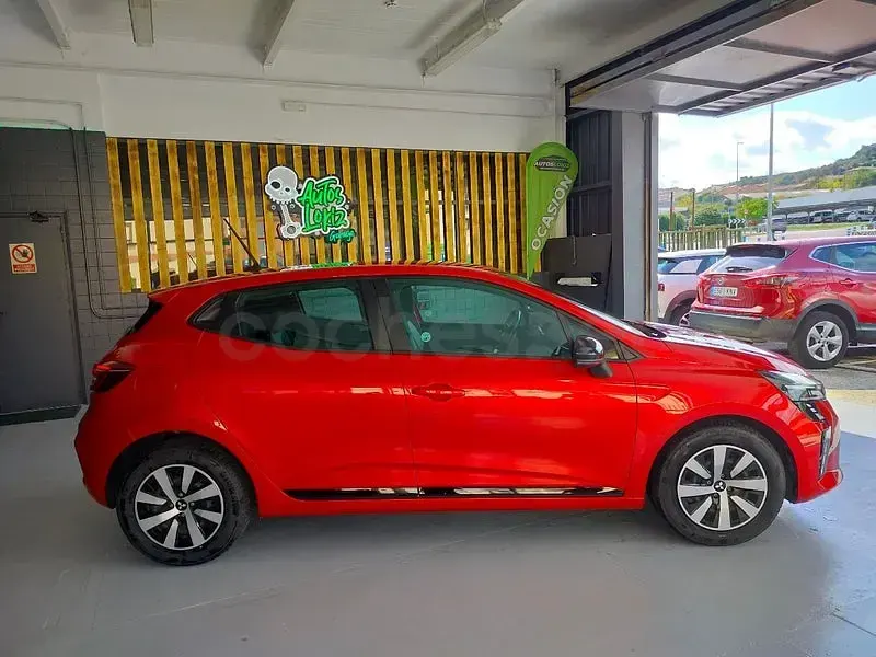Usado Mitsubishi Colt Motion 90 CV (66 kW) 2024 Rojo Utilitario