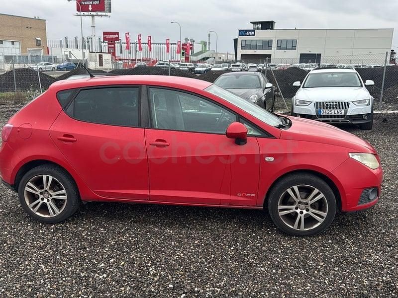 Usado Seat Ibiza Copa 90 CV (66 kW) 2012 Rojo Berlina