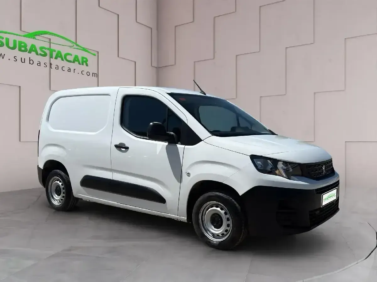 Usado Peugeot Partner 75 CV (55 kW) 2021 Blanco Monovolumen