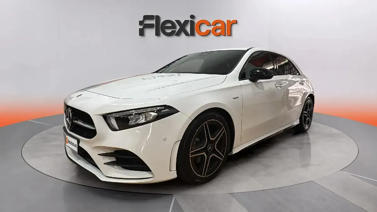 Usado Mercedes A180 116 CV (85 kW) 2022 Blanco Berlina