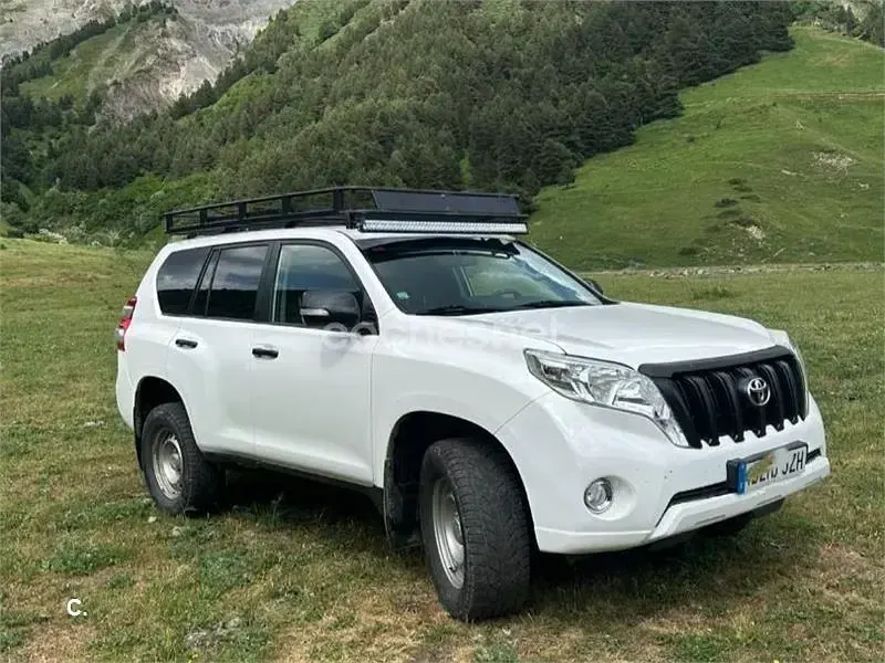 Usado Toyota Land Cruiser 177 CV (130 kW) 2017 Blanco SUV