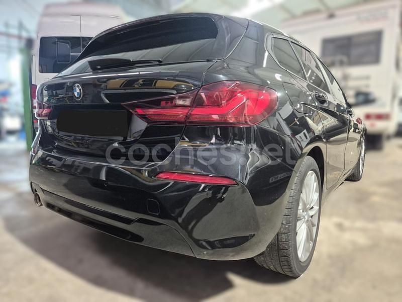 Usado BMW 118 140 CV (102 kW) 2020 Negro Utilitario