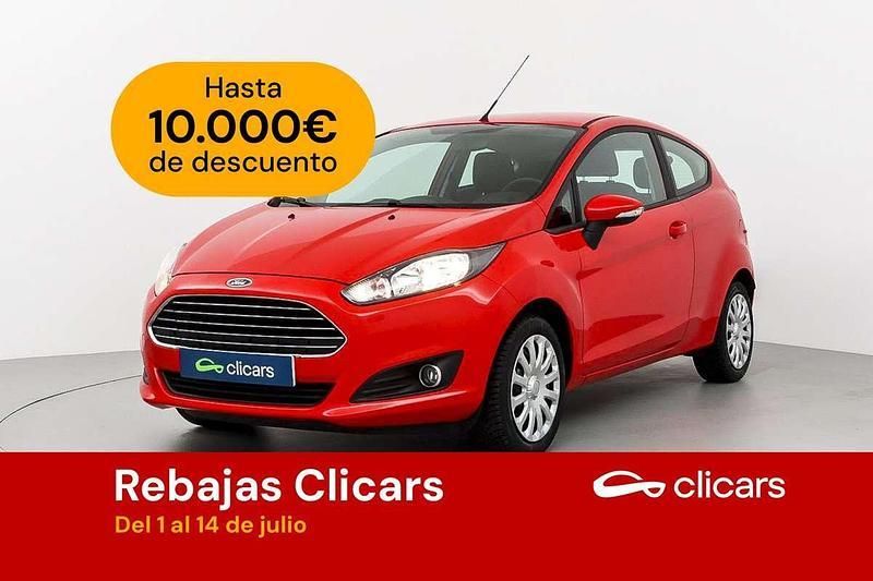 Rojo Usado 2014 Ford Fiesta Trend Utilitario | 8590 € (Precio justo) - Imagen 1/4