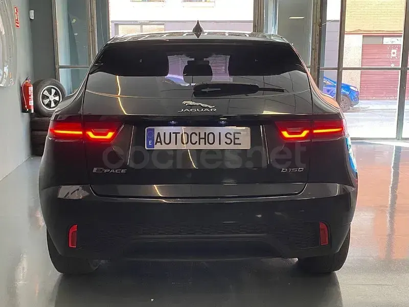Usado Jaguar E-Pace R-Dynamic 150 CV (110 kW) 2018 Negro SUV