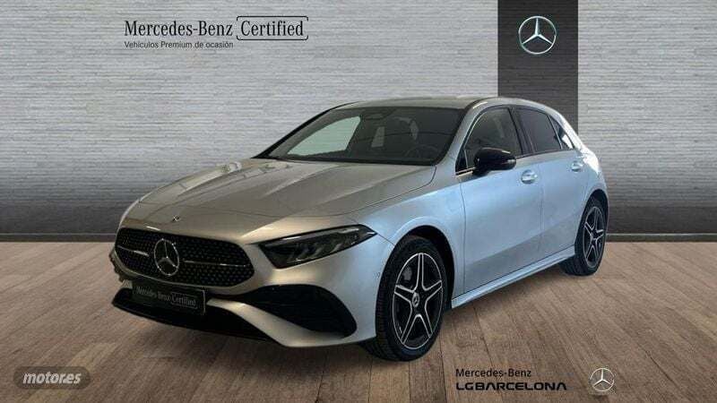 Gris / plateado Usado 2024 Mercedes A250 Berlina | 37.900 € (Precio justo) - Imagen 1/4