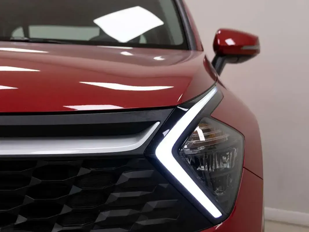 Usado Kia Sportage 215 CV (158 kW) 2024 Rojo SUV