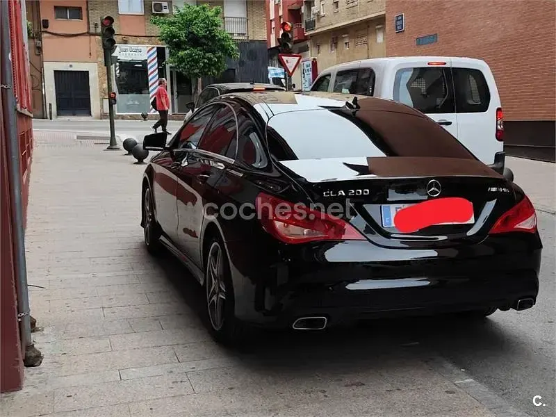 Usado Mercedes CLA200 AMG line 136 CV (100 kW) 2013 Negro Coupe