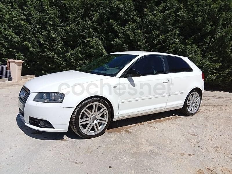 Usado Audi A3 Ambiente 140 CV (102 kW) 2008 Blanco Utilitario