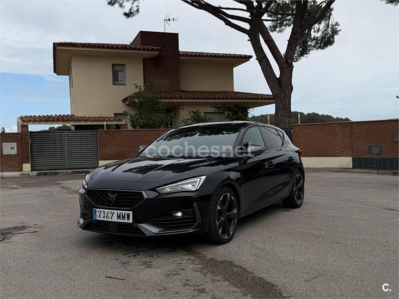 Usado Cupra Leon 190 CV (139 kW) 2024 Negro Berlina