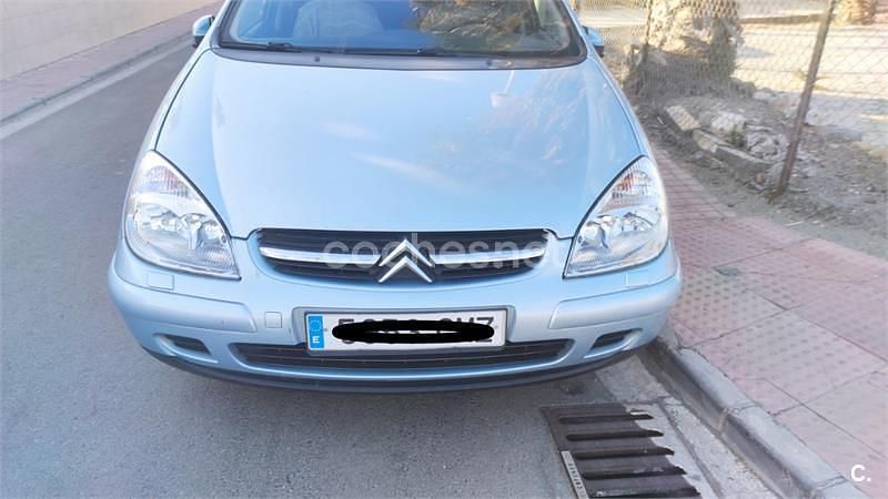 Usado Citroën C5 Exclusive 138 CV (101 kW) 2003 Azul Berlina