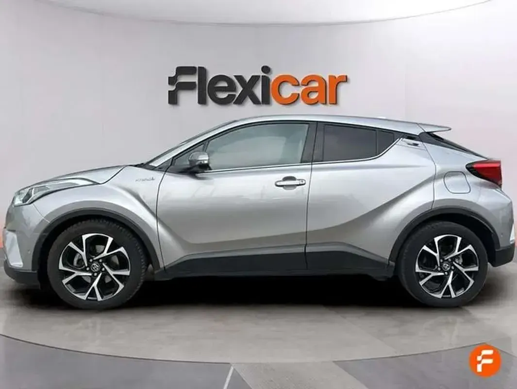 Usado Toyota C-HR Advance 122 CV (89 kW) 2019 Gris SUV