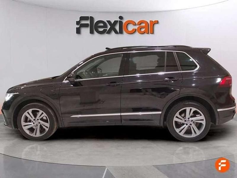 Usado VW Tiguan R-line 245 CV (180 kW) 2022 Negro SUV