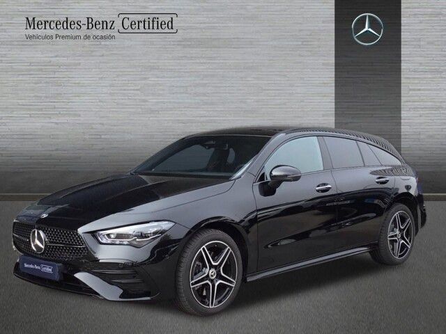 Usado Mercedes CLA250e Shooting Brake AMG line 218 CV (160 kW) 2024 Negro Familiar