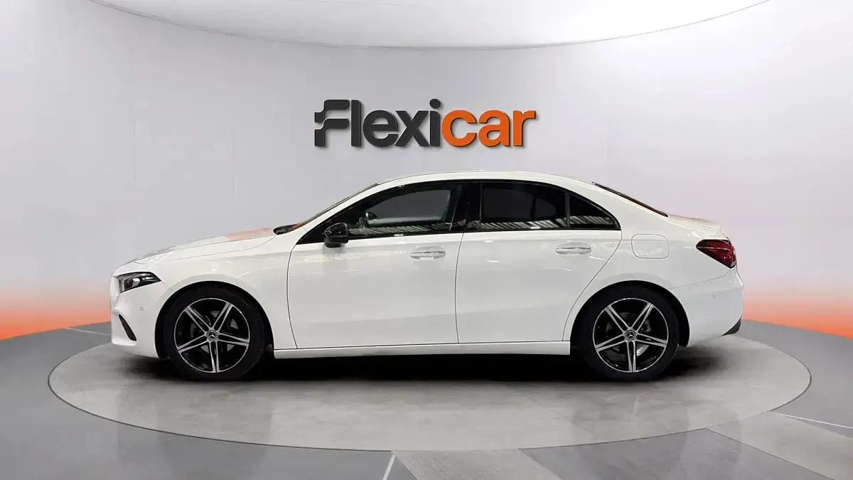 Usado Mercedes A180 116 CV (85 kW) 2019 Blanco Berlina
