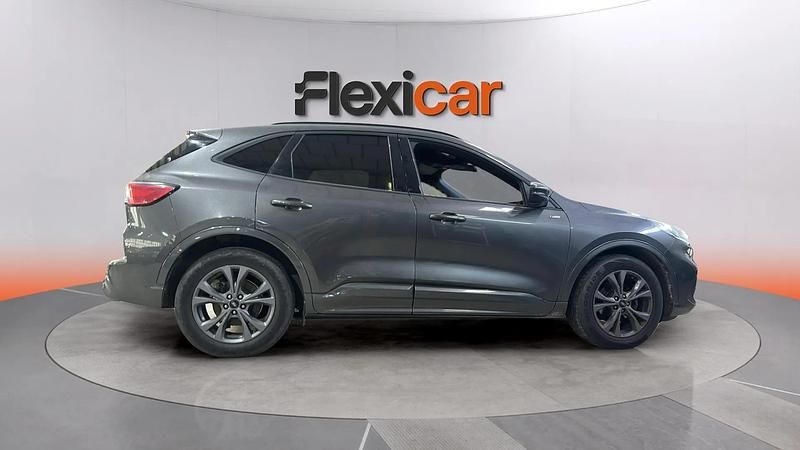 Usado Ford Kuga ST-Line 120 CV (88 kW) 2024 Azul SUV