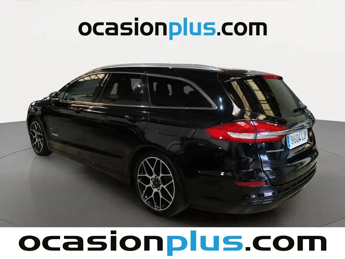 Usado Ford Mondeo Titanium 187 CV (137 kW) 2020 Negro Monovolumen