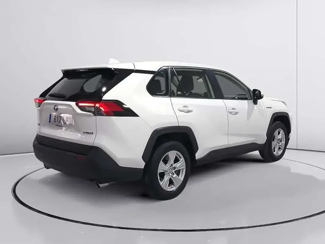 Usado Toyota RAV4 Hybrid Business Edition 218 CV (160 kW) 2021 Blanco SUV