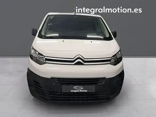 Usado Citroën Jumpy 102 CV (75 kW) 2024 Blanco Monovolumen