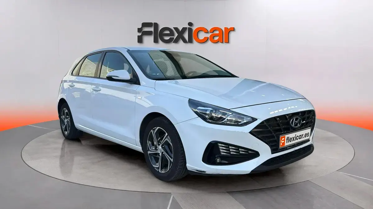 Usado Hyundai i30 120 CV (88 kW) 2021 Berlina