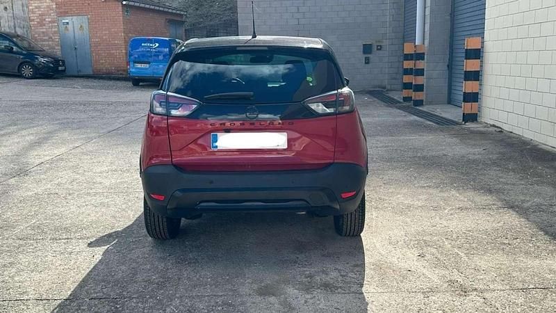 Usado Opel Crossland X Elegance 131 CV (96 kW) 2024 Burdeos SUV