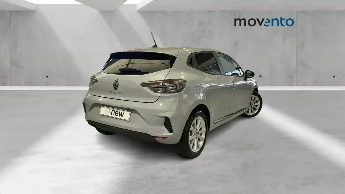 Usado Renault Clio V Evolution 100 CV (73 kW) 2025 Gris Berlina