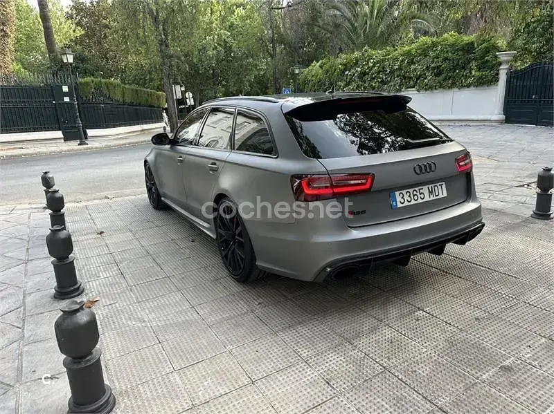 Usado Audi RS6 560 CV (411 kW) 2014 Gris / plata Familiar