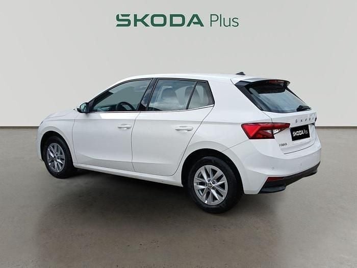 Usado Skoda Fabia Ambition 80 CV (58 kW) 2023 Blanco Utilitario