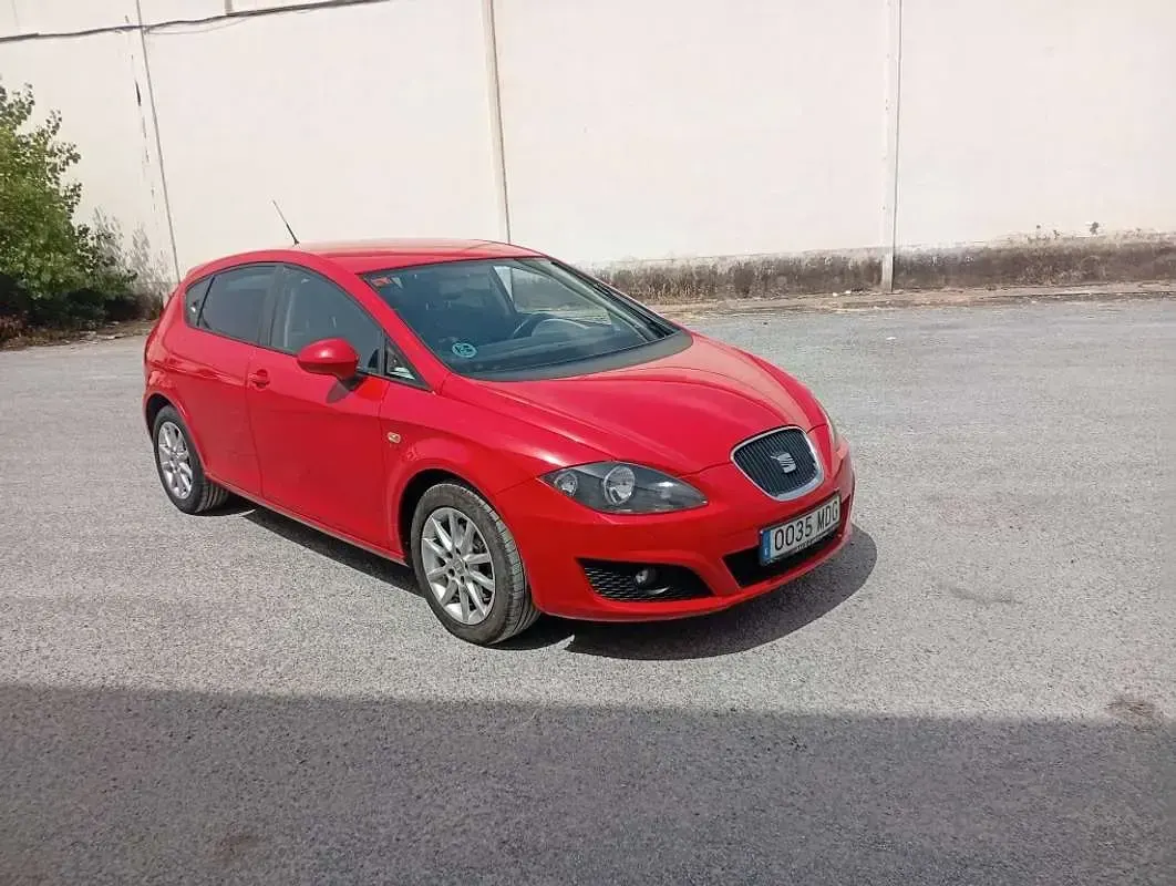 Usado Seat Leon Style 160 CV (117 kW) 2009 Rojo Utilitario