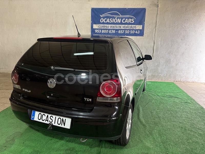 Usado VW Polo Sportline 80 CV (58 kW) 2007 Negro Berlina
