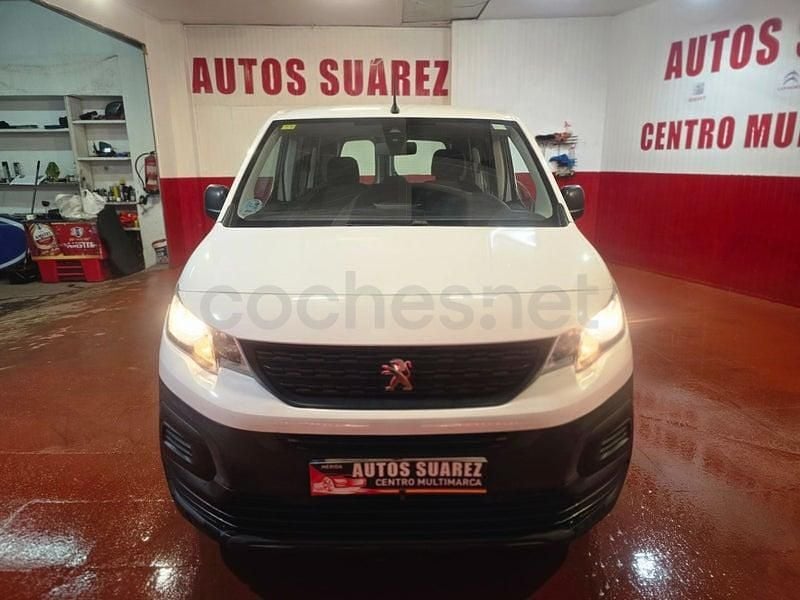 Usado Peugeot Rifter Active 100 CV (73 kW) 2020 Blanco Monovolumen