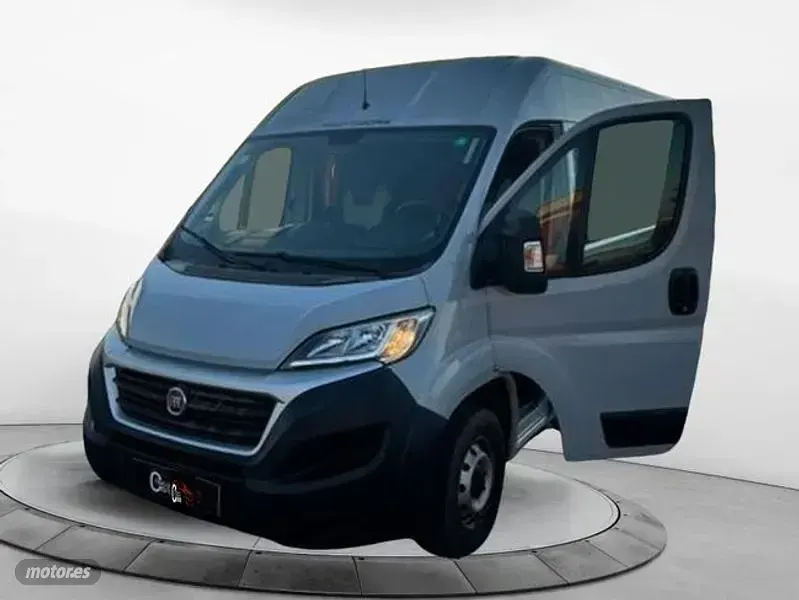 Usado Fiat Ducato 136 HP (100 kW) 2022 Branco Van