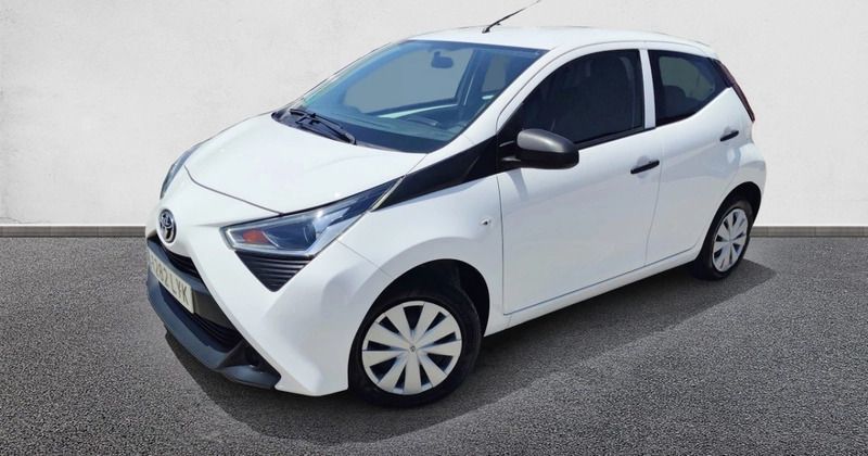 Usado 2022 Toyota Aygo X-play Utilitario | 12.200 € (Precio justo) - Imagen 1/4